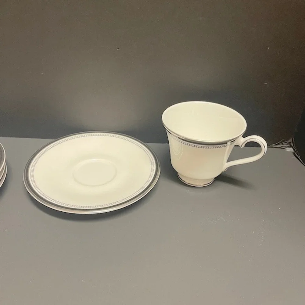 Set of 7 Vintage Royal Doulton Sarabande H5023 Replacement‎ Tea Cups & Saucers
